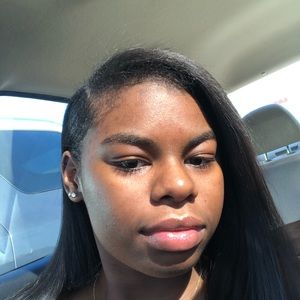 Meet your Posher, Danesha